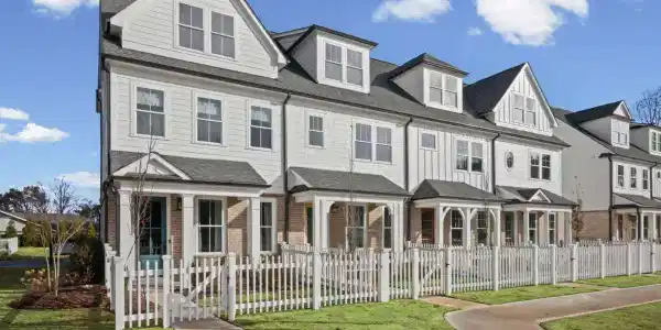 204 Village Overlook # J2, Canton GA 30114