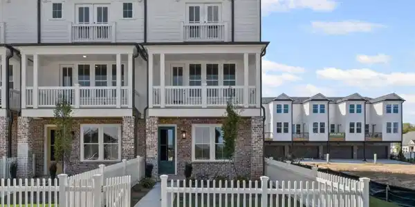 217 Village Overlook # H3, Canton GA 30114