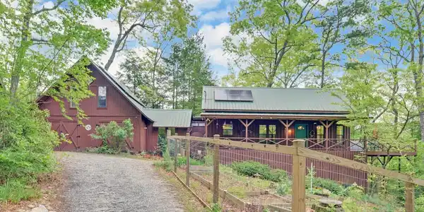 299 Wexford Way, Lakemont GA 30552