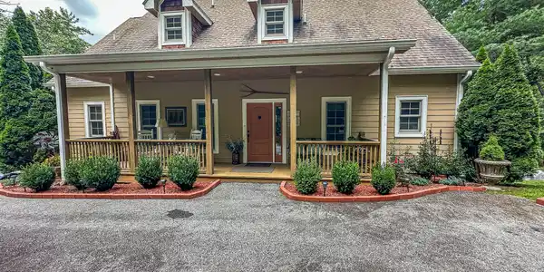 491 Hidden Falls Drive, Tiger GA 30576