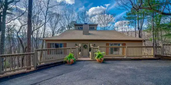 100 Indian Pipe Drive, Jasper GA 30143