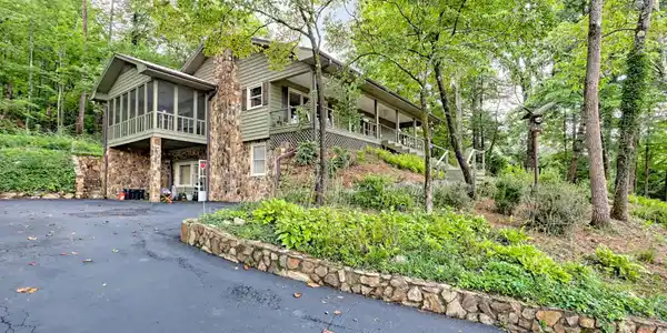 445 Joe Davis Road, Tiger GA 30576