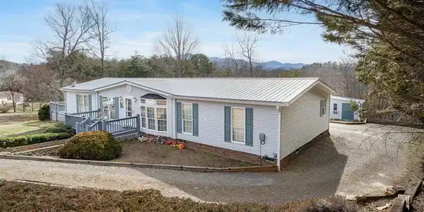 283 Bobcat Lane, Warne NC 28909