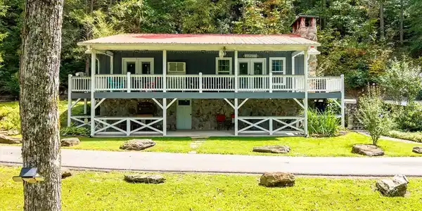 270 Hiawassee River Road, Brasstown NC 28902