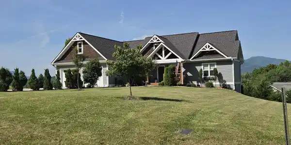 958 New Forest Road, Young Harris GA 30582