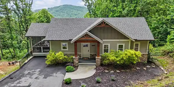 741 Autumn Ridge Drive, Clayton GA 30525