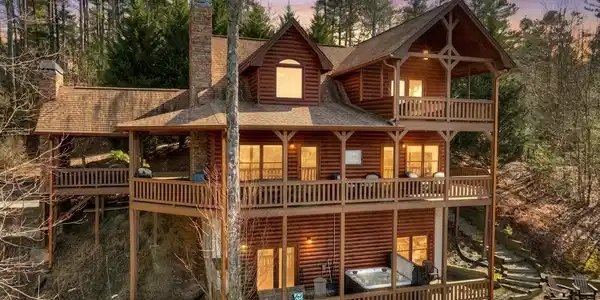 602 Laurel Creek Trail, Blue Ridge GA 30513