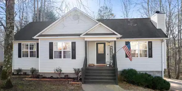 322 Ash Wood Lane, Cleveland GA 30528