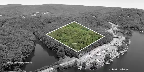 Lake Arrowhead Drive, Waleska GA 30183