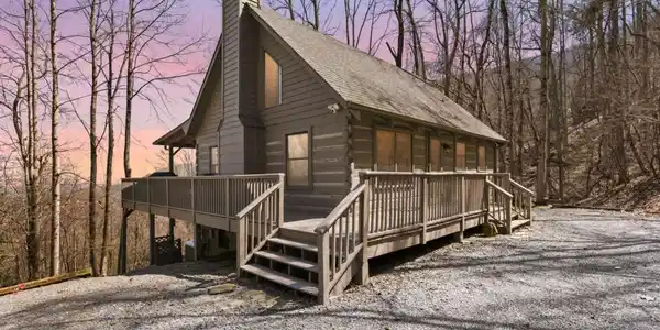 304 Ridge Circle, Blue Ridge GA 30513