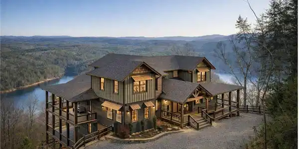 585 Genessee, Blue Ridge GA 30513