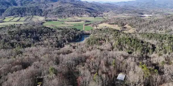 586 Whisper Wind Drive, Rabun Gap GA 30568