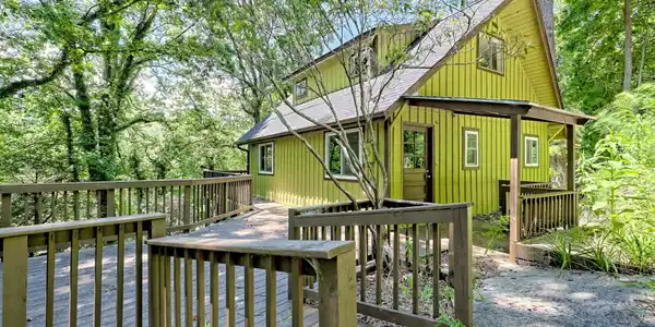 11 Electric Avenue, Clayton GA 30525