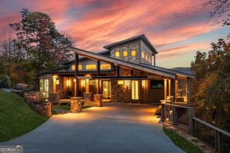 142 Sequoyah Ridge, Blue Ridge GA 30513