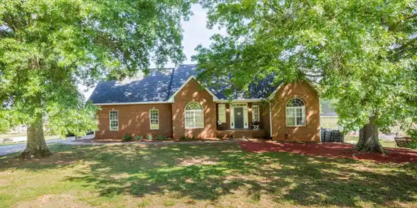 75 W Ridgeway Road, Maysville GA 30558
