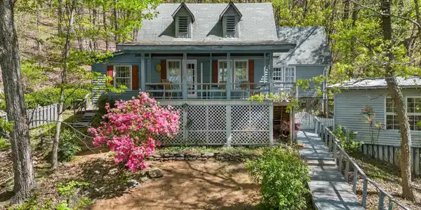 705 Long Mountain Road, Cleveland GA 30528