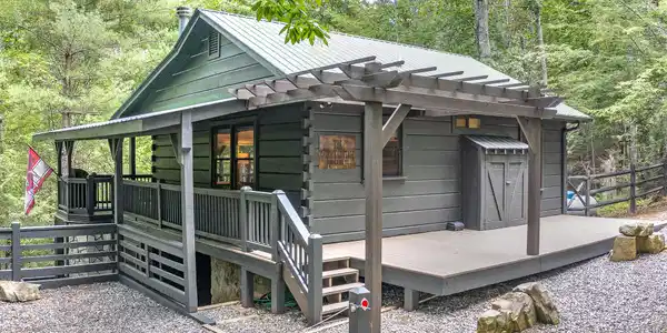 78 Tomahawk Trail, Blue Ridge GA 30513