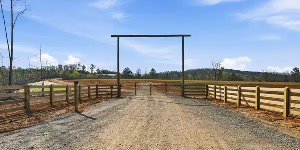 1927 Leeches Road, Ellijay GA 30540