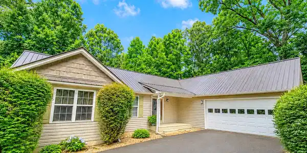 97 Tradewinds Road, Cleveland GA 30528
