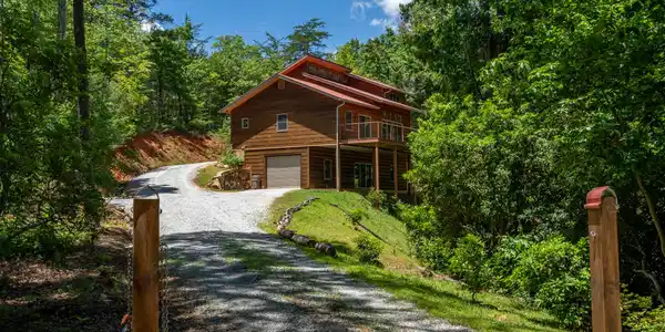420 Hidden Acres Lane, Clayton GA 30525