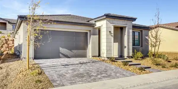 41 Stone Yucca Court