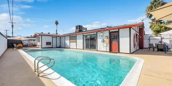 1589 Silver Mesa Way