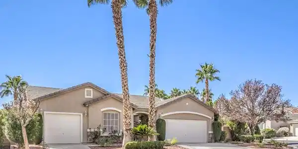 10217 CRYSTAL CLOUD Avenue
