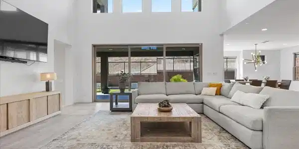 10215 Meridian Hill Avenue