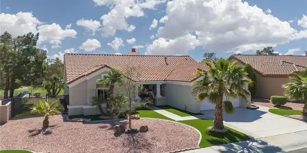 2816 Golfside Drive