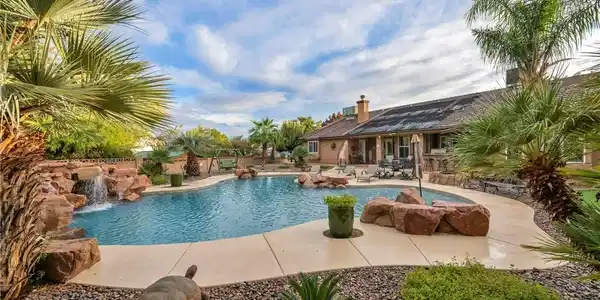 9770 W El Campo Grande Avenue