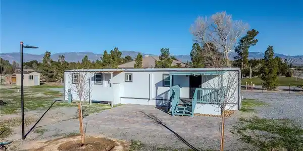 1820 W Chukar Street