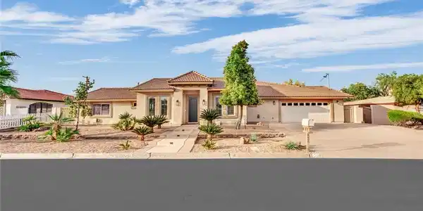 536 E Fairway Road