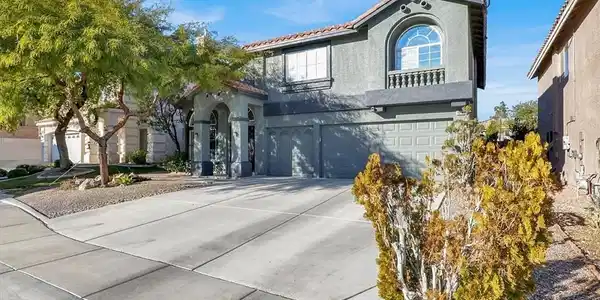 10140 Heron Island Avenue