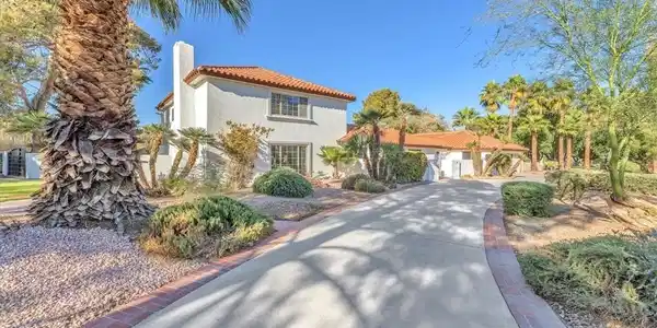 2868 Vista Del Sol Avenue