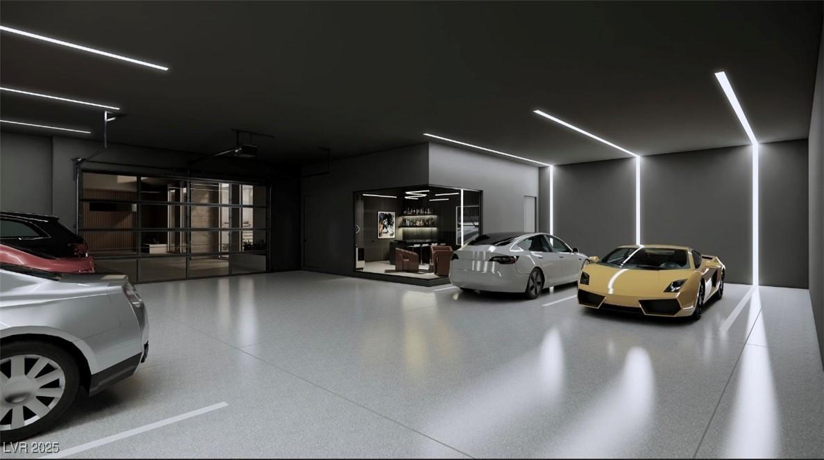 Image 4: Room for 10+ cars and lift space , this is a digit
