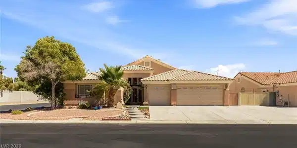 4928 Orchard Sky Avenue