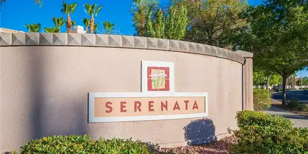 Image 3: Welcoming entry sign of the Serenata community, fr