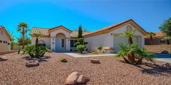 10033 Cresent Creek Drive