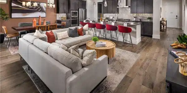 Image 4: Model Home Photo