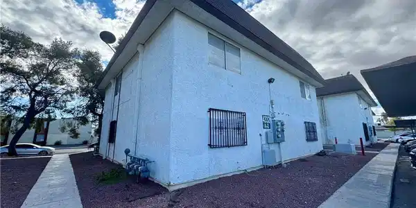 4332 Tara Avenue