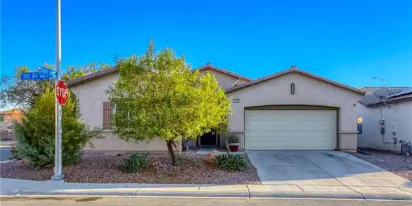 1809 Lazy Hill Ranch Way