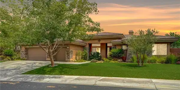 4 Isleworth Drive