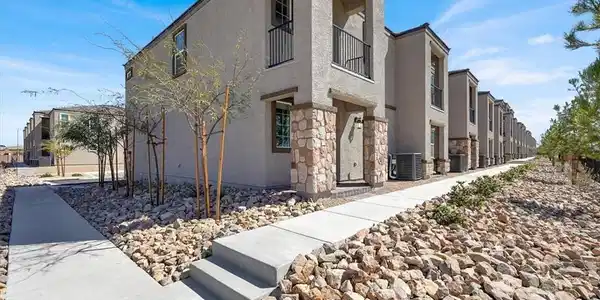 5609 Steampunk Street