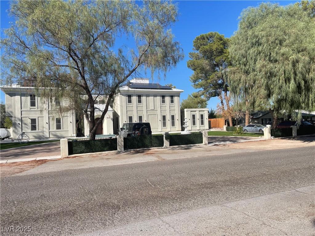 Image 3: View of front of house