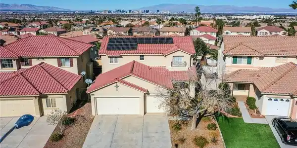 2996 Scenic Valley Way