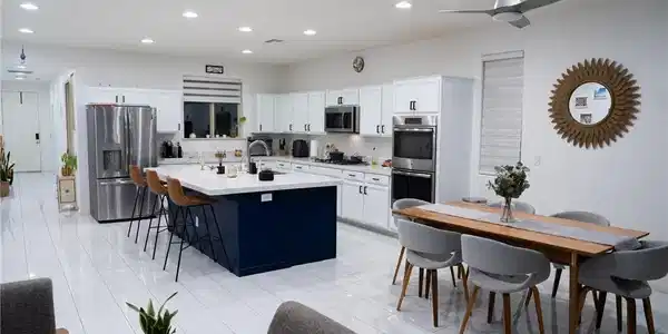 7129 Flora Lam Street