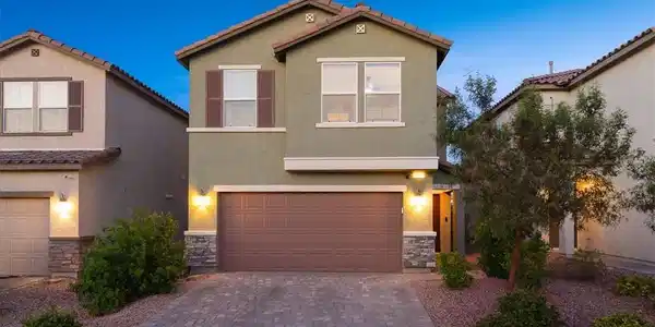 10520 Adobe Ranch Street