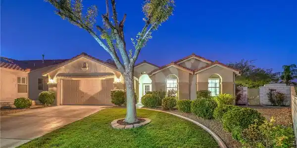 8900 Big Plantation Avenue