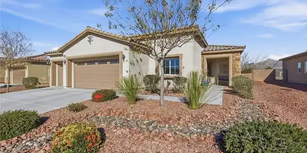 5490 E San Pietro Drive