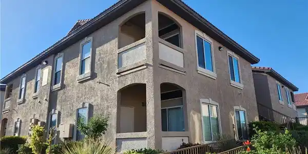 2305 W Horizon Ridge Parkway